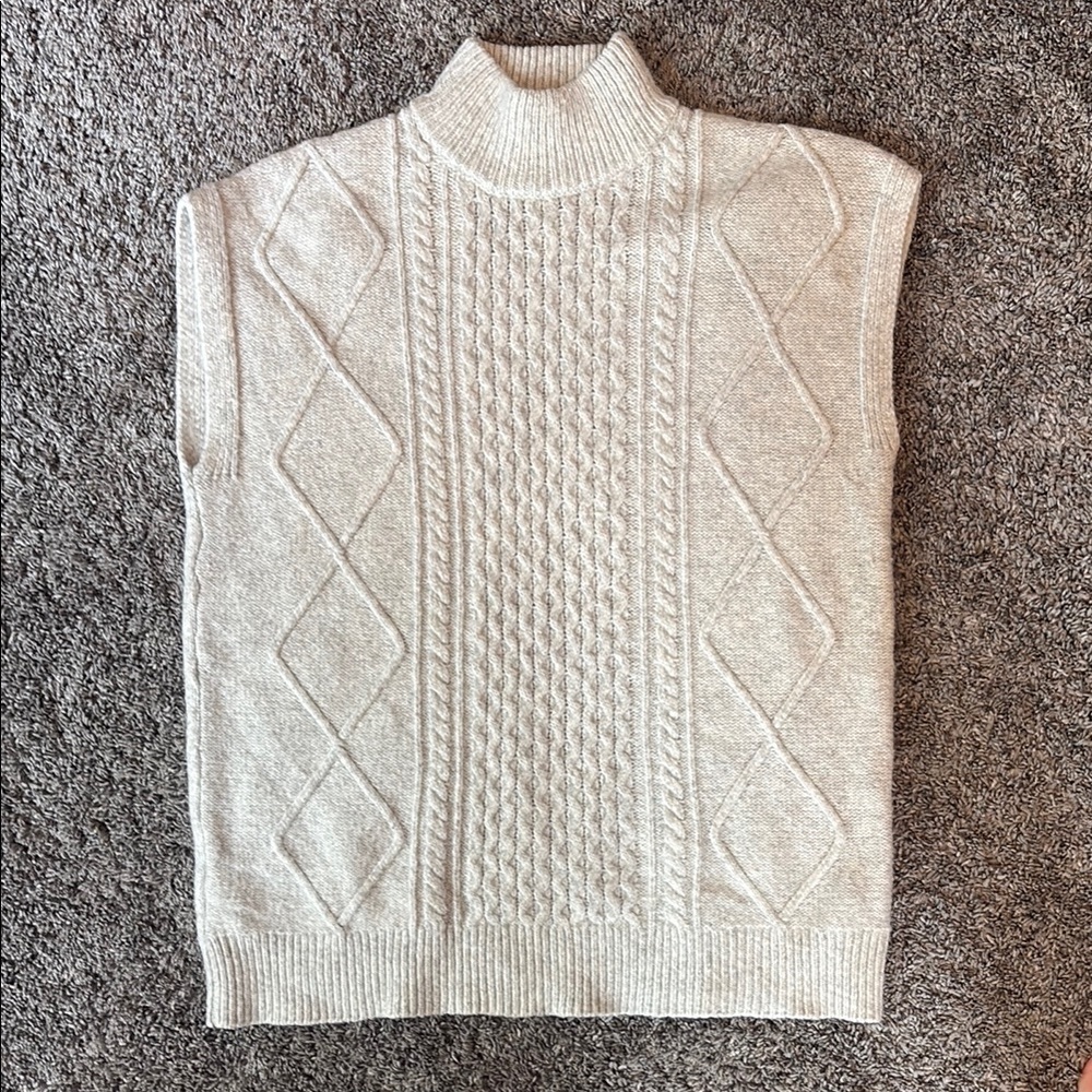 Women’s Gray Cable Knit Sweater Vest